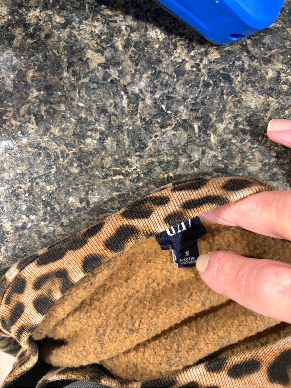 GAP Leopard Print Fleece-Lined Pullover - Brown/Black - Picture 4 of 4